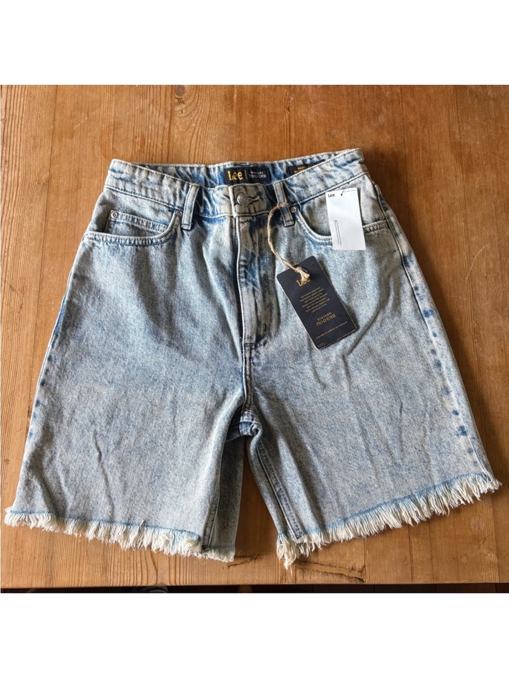 Lee Vintage Modern High Rise Jean Shorts Size 28